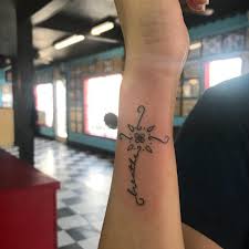 Maybe you would like to learn more about one of these? Tatuagem De Cruz 70 Inspiracoes Para Sua Proxima Tattoo