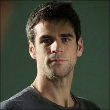 Eddie Cahill Latest News, Bio, Profile, Album, Movie and Photo.