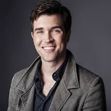 A. J. Finn e Charlie Donlea, best-sellers de suspense e terror, são  anunciados na Bienal do Livro de São Paulo