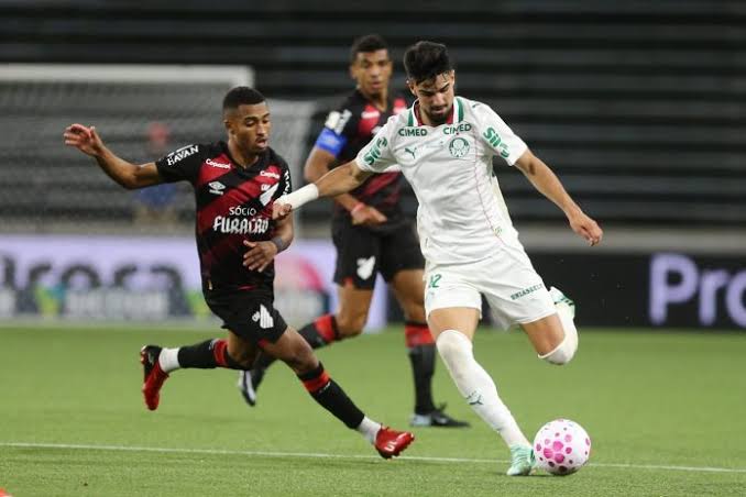 Palmeiras vence o Athletico-PR por 2 a 0 em Curitiba e assume a lideran&ccedil;a provis&oacute;ria do Brasileir&atilde;o - Paran&aacute; Portal
