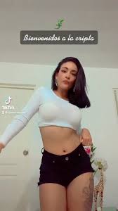 Síganla en #tiktok como Alondra Quior️