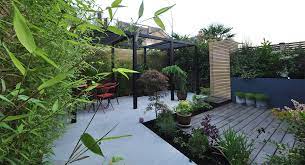 Looking for ideas to decorate your garden fence? Japanese Bamboo Garden Design Jajlindulu