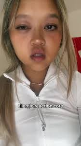 Eva Nguyen Sneezes