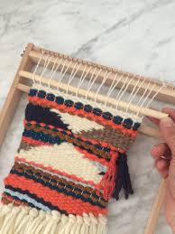 Tu Sais Tisser Ou Tisser Pas Le Guide Du Tissage Sans Souci Metier A Tisser Laine Tissage De Tapisserie Tissage
