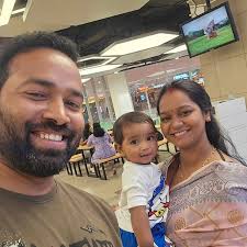 $1 is now ₹87.77 Yet no celebrity has dared to open their mouths. Here is  how they reacted when Rupee fell during Manmohan Singh's Govt. 🙂 . . . . .  #juhichawla #andhbhakt #godimedia #dollarvsrupee