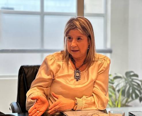 Nos reunimos con Alejandra Monteoliva para seguir trabajando en conjunto en  el fortalecimiento de la seguridad nacional. La cooperación entre las  instituciones es clave para garantizar un futuro más seguro para todos.