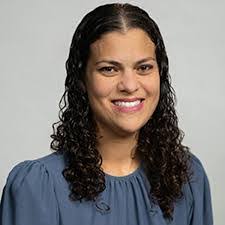 Lauren Moak's Instagram, Twitter & Facebook