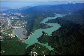 May 30, 2021 · 石門水庫已長時間未有大量雨水注入，導致蓄水量已低於10％，民眾期待梅雨季能讓石門水庫的雨水豐沛，果然不負眾望在29日開始下起了綿綿細雨. æ­¡è¿Žå…‰è‡¨æ°´åˆ©ç½²é›»å­å ±