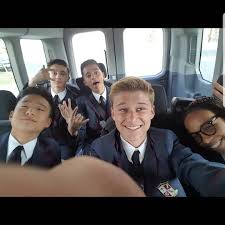 38 Behind The Scenes Umbrella Academy Photos Everyone Should Get To See Umbrella Under My Umbrella Academy