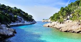 5 Exquisite Beaches Near Marseille That Are Perfect For A Fun Day Out Marseille Fun Days Out Beach