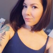 Jessica Laffin's Instagram, Twitter & Facebook