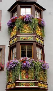 Flors I Daurats Flowers And Gold Window Boxes Windows And Doors Flower Boxes