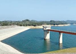 面板厂 友达 光电、 群创 光电在23日于2021智慧城市论坛暨展览会场表示，废水回收率逾95%，并向地方政府合作，与永康再生水厂签约购买民生回收水，做好超前部署。 æ°´æƒ…æ‹‰è­¦å ±æ‹š5æœˆä¸åˆ†å€ä¾›æ°´ å¥½æˆ¿ç¶²news