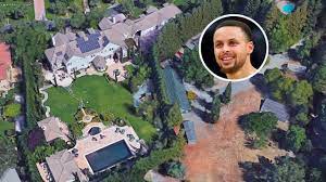Stephen curry is living in a lavish house in california that has its own swimming pool and basketball rack. Stephen Curry Sells California Home For 6 3 Million Mansion Global