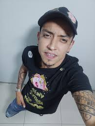 Club de Cochinos y Marranas C4 en Alerta