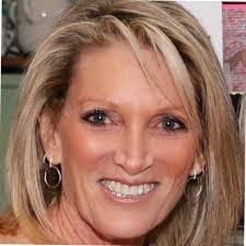 Shari Seitz's Instagram, Twitter & Facebook