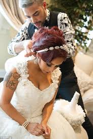 Snooki Is A Stunner In White As She Shares Wedding Photo Album Snooki Hair Snooki Nicole Snooki