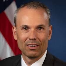 Mark Totten's Instagram, Twitter & Facebook