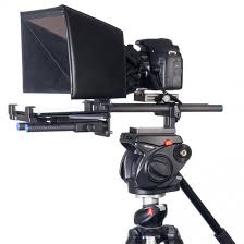 Shoflo prompter has all the features of a traditional teleprompter, but with the added bonus of remote functionality. Datavideo Tp 500 Dslr Prompter Teleprompters Broadcaststoreeurope Com