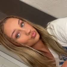 Ashley Grasmick's Instagram, Twitter & Facebook