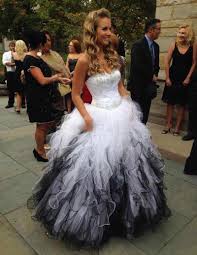 Corset white wedding dresses to choose from. 2020 Vestido De Noiva Plus Size Unique Lace Up Sweetheart Corset White And Black Wedding Dress Ball Gown Fashion Robe De Mariee Wedding Dress Ball Gown Vestido De Noiva Sizevestido De Noiva Aliexpress