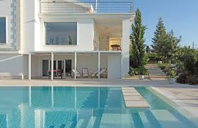 I colori per esterno delle case di campagna amano tutte le calde tonalità autunnali delle foglie: Una Casa In Campagna Immersa Nel Verde Che Guarda Verso Il Mare Social Design Magazine