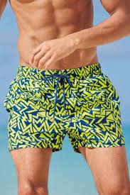 Bermuda basica blanca (slim fit) $ 109,900 $ 87,920. 630 Ideas De Bermudas Hombre En 2021 Bermudas Hombres Traje De Bano Hombre