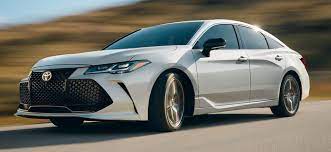 It bridges the price gap between the toyota camry and the lexus es. Difference Between 2019 Lexus Es Vs Toyota Avalon Es 350 For Sale