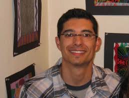 Geoff Navarro encourages students to engage with community through Puente  program