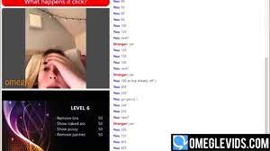 18 Year Old Teen Amy Plays Omegle Game - EPORNER