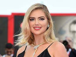 Besides, these short hairstyles listed below make your neck looks long and that is another reason to go short. Hairstyles For Round Faces 16 Ideas To Flatter Your Face Shape Marie Claire