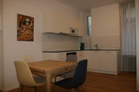 Bis ende 2022 werden dort sechs gebäude mit über 400 wohnungen entstehen. Rosenberg Wohnungen Zimmer Basecamp121 St Gallen