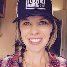 Our sold out candles have been restocked and ship in time for Mother's Day  if you order by Thursday! Tag a spouse to let them know you need one 😆  shop.scarymommy.com/collections/new