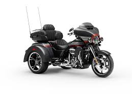 Meet Harley Davidsons Newest Cvo The 2020 Tri Glide