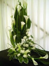 Pin By Carmen Barrera Cataudella On Kirche Flower Arrangements Simple Church Flower Arrangements Large Flower Arrangements