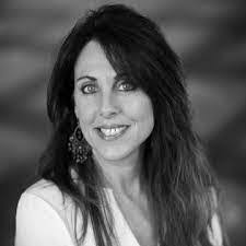 Tricia Thibodeaux's Instagram, Twitter & Facebook