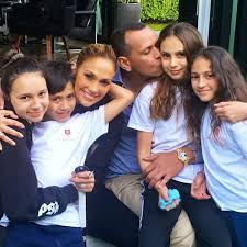 Pictures of lopez and the twins were shared in an issue of people in march 2008 for a reported $6million. Jennifer Lopez And Alex Rodriguez Blended Family Pictures Popsugar Family