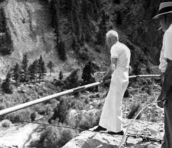 نتیجه جستجوی لغت [tightrope] در گوگل