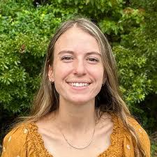 Shelby Barton's Instagram, Twitter & Facebook