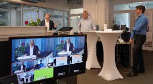 Seit november 2018 ist er stellvertretender bayerischer ministerpräsident sowie bayerischer wirtschaftsminister. Livestream Start Up Talk Aiwanger Im Gesprach Mit Geschaftsfuhrern