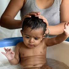 Choose a bath time when your little one is content and awake. Is It Normal For My Baby To Drink Bathwater Babycenter