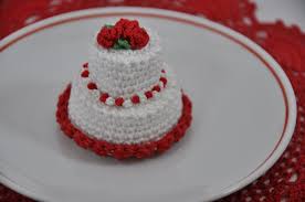 Vestiti per la barbie a uncinetto. Segnaposto Matrimonio Mini Wedding Cake Realizzata All 39 Uncinetto Con Schema E Foto Passo Passo Pe Lavoretti Cibo Torta All Uncinetto Segnaposto Matrimonio