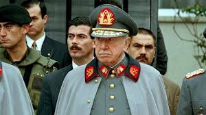Elisa loncón desmintió ser la joven mapuche de la foto con pinochet. El Romance De Pinochet Con Una Pianista Ecuatoriana Que Pudo Cambiar La Historia De Chile