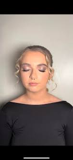 Looking for last minute New Years Eve makeup in North Dublin? Glowy glam by  Ava is available for some last minute appointments. I specialise in party  glam so New Years glitz and