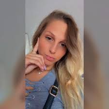 Danielle Fletcher 💋 (@danjf95)