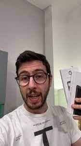 Daniel Veronesi's Instagram, Twitter & Facebook