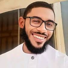 I rarely respond to messages or answer my phone! If u get a reply from me,  u should feel very special!! 🤷🏻‍♀️😭