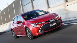 The 2021 corolla hatchback is classified as a compact hatchback by its diminutive dimensions. Toyota Corolla 2018 Pricing And Specs Confirmed Car News Carsguide