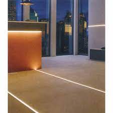 Einfache und schnelle verlegung beim fliesenlegen als. Led Komplettprofil Fur Boden Mit Abdeckung Fliesen Pro