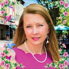 Darlene Enfield's Instagram, Twitter & Facebook